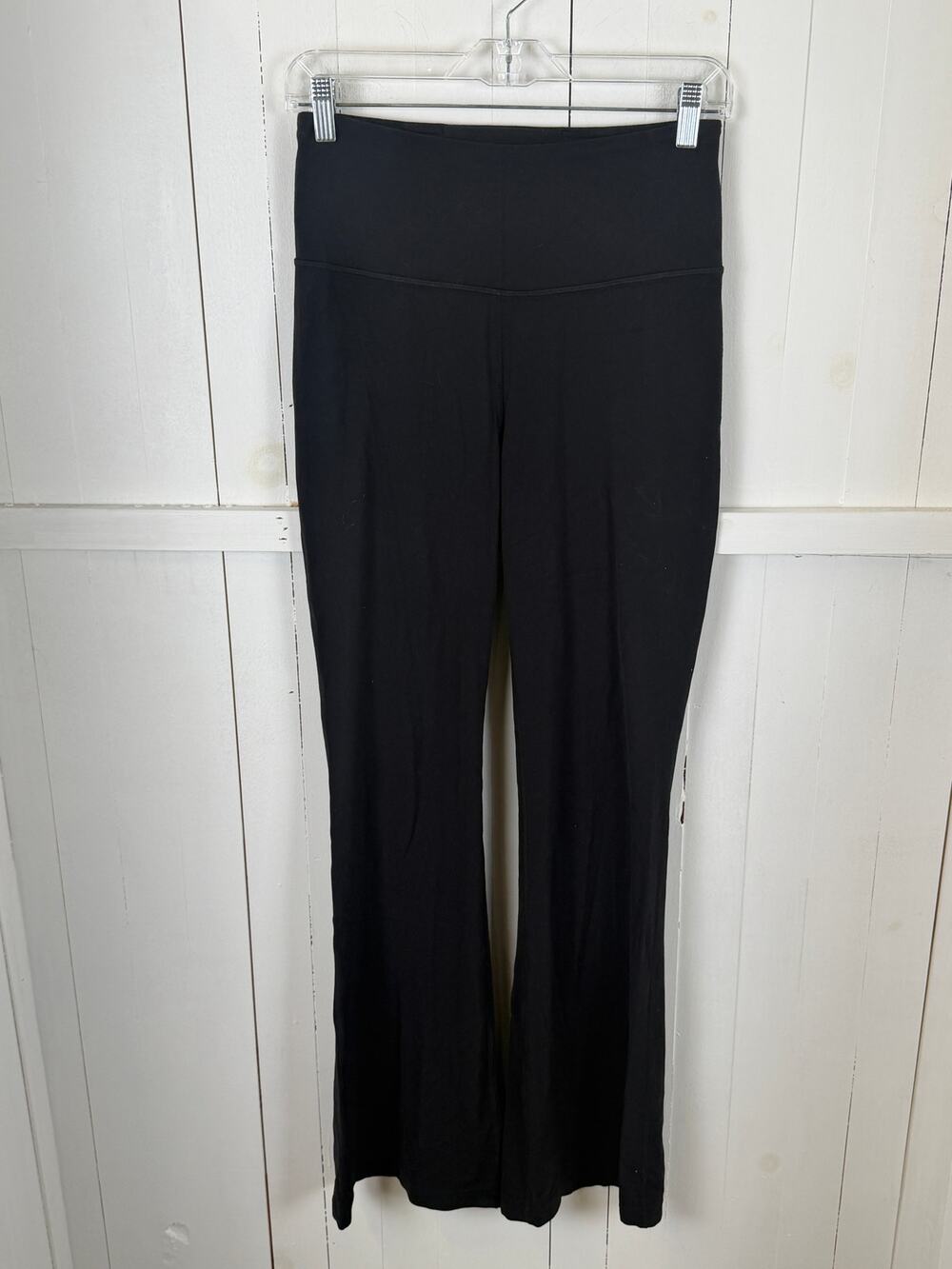 Lululemon Black Sweatpants Women's Size 8 Nylon Pants